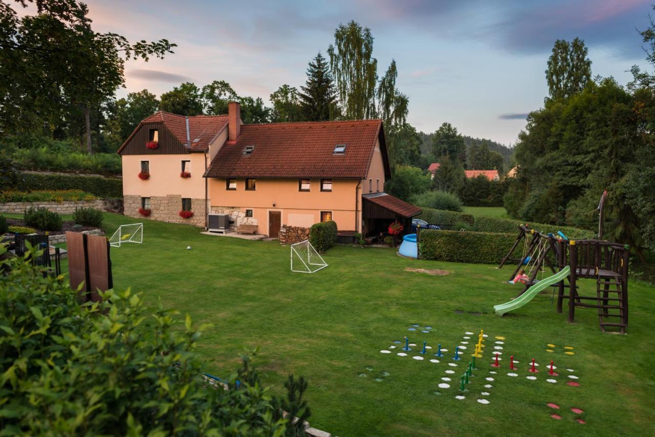 Penzion Adrspach " U Kozaru " Hotell Teplice nad Metují Exteriör bild