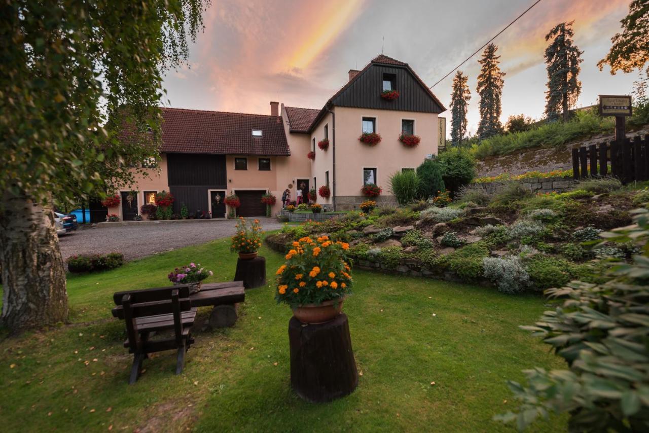 Penzion Adrspach " U Kozaru " Hotell Teplice nad Metují Exteriör bild