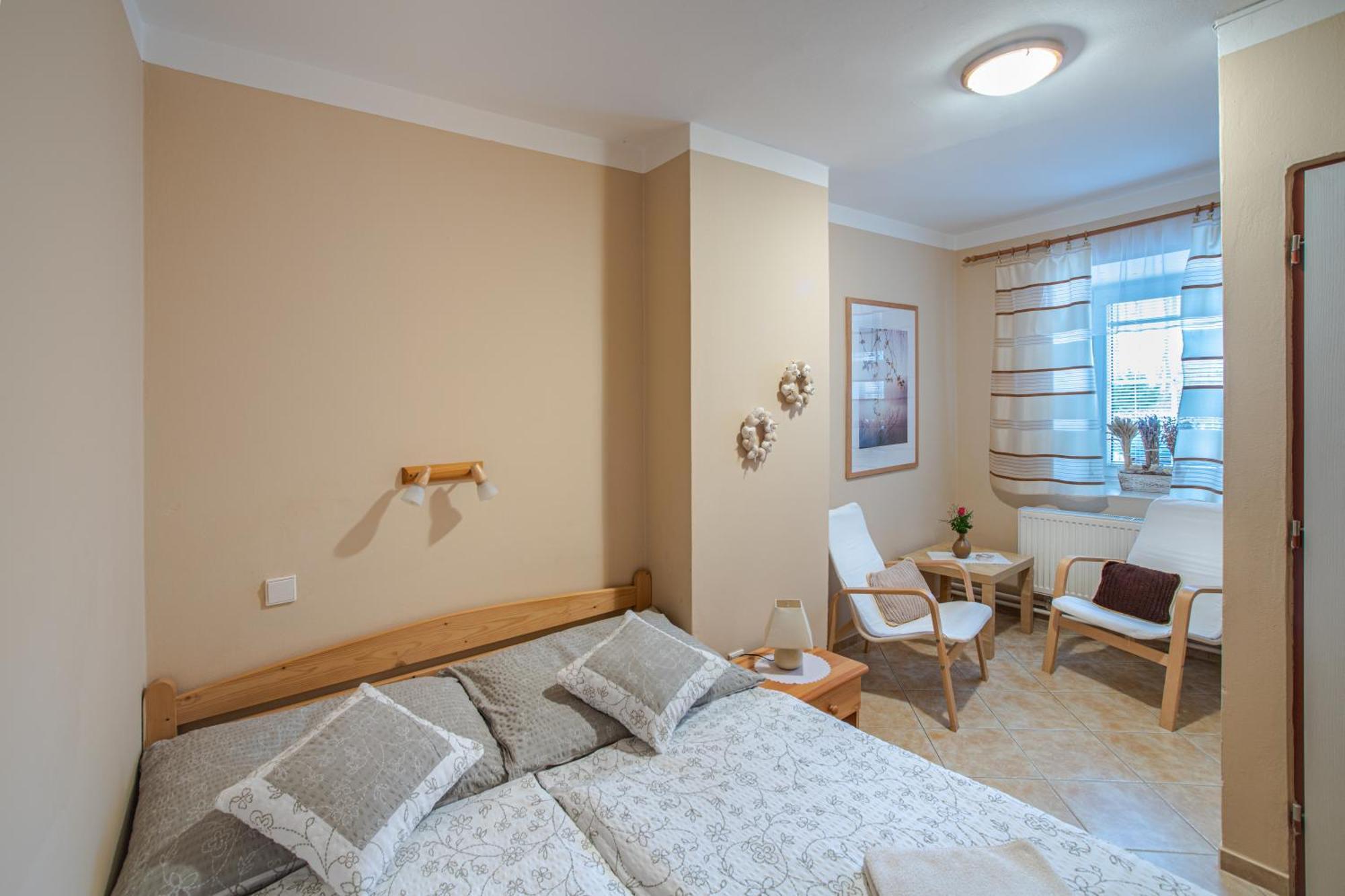 Apartmany Adrspach " U Kozaru " Teplice nad Metují Exteriör bild